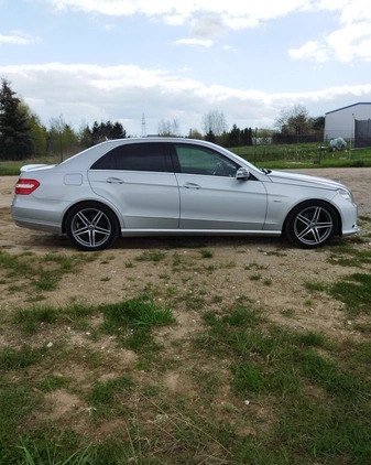 Mercedes-Benz Klasa E cena 43500 przebieg: 201400, rok produkcji 2009 z Września małe 106